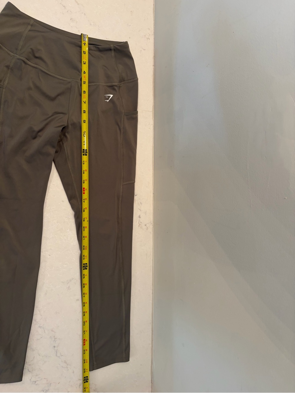 Gymshark Olive Green Athletic Leggings with Side Pockets Size L - Picture 3 of 6
